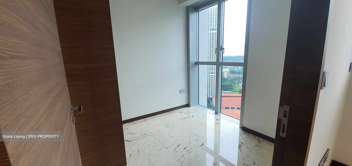 Commonwealth Towers (D3), Condominium #537139431